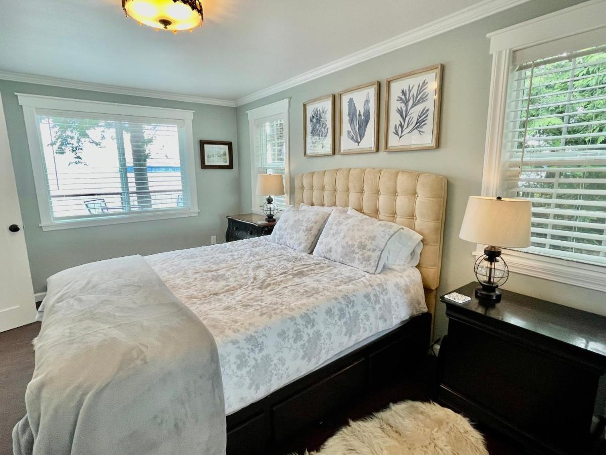 Puget Sound Chic Romantic Cottage With Private Beach Access & Gated Entry Port Ludlow Eksteriør bilde