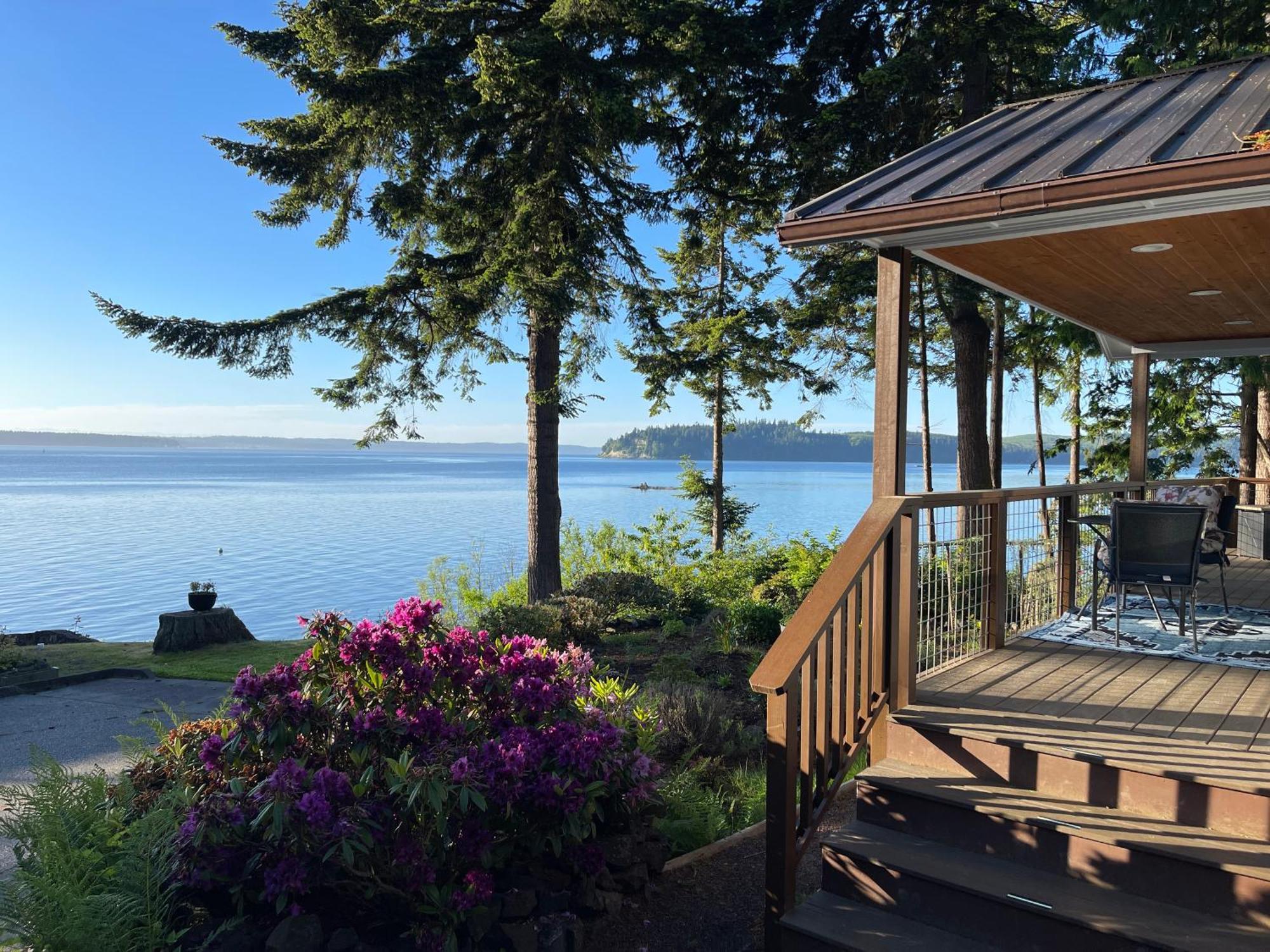 Puget Sound Chic Romantic Cottage With Private Beach Access & Gated Entry Port Ludlow Eksteriør bilde